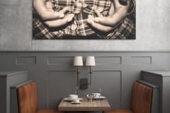 africa-hands-restraunt-mockup